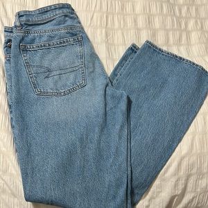 American Eagle 90’s bootcut jeans